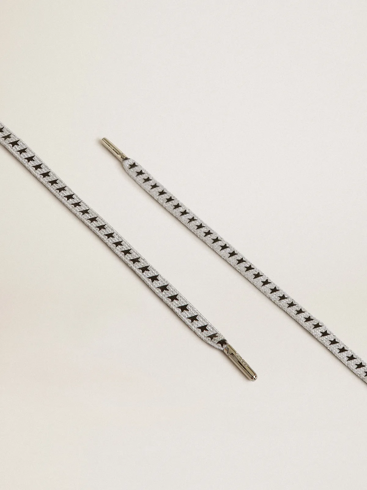 Ice-colored laces with contrasting black stars