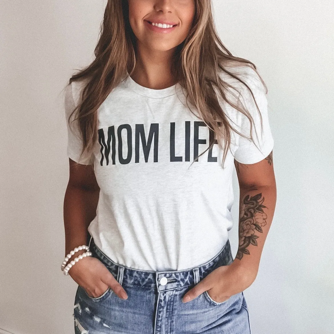 MOM LIFE • Ash Tee