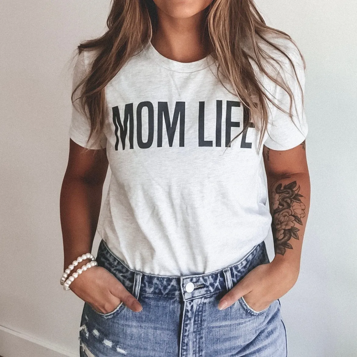 MOM LIFE • Ash Tee