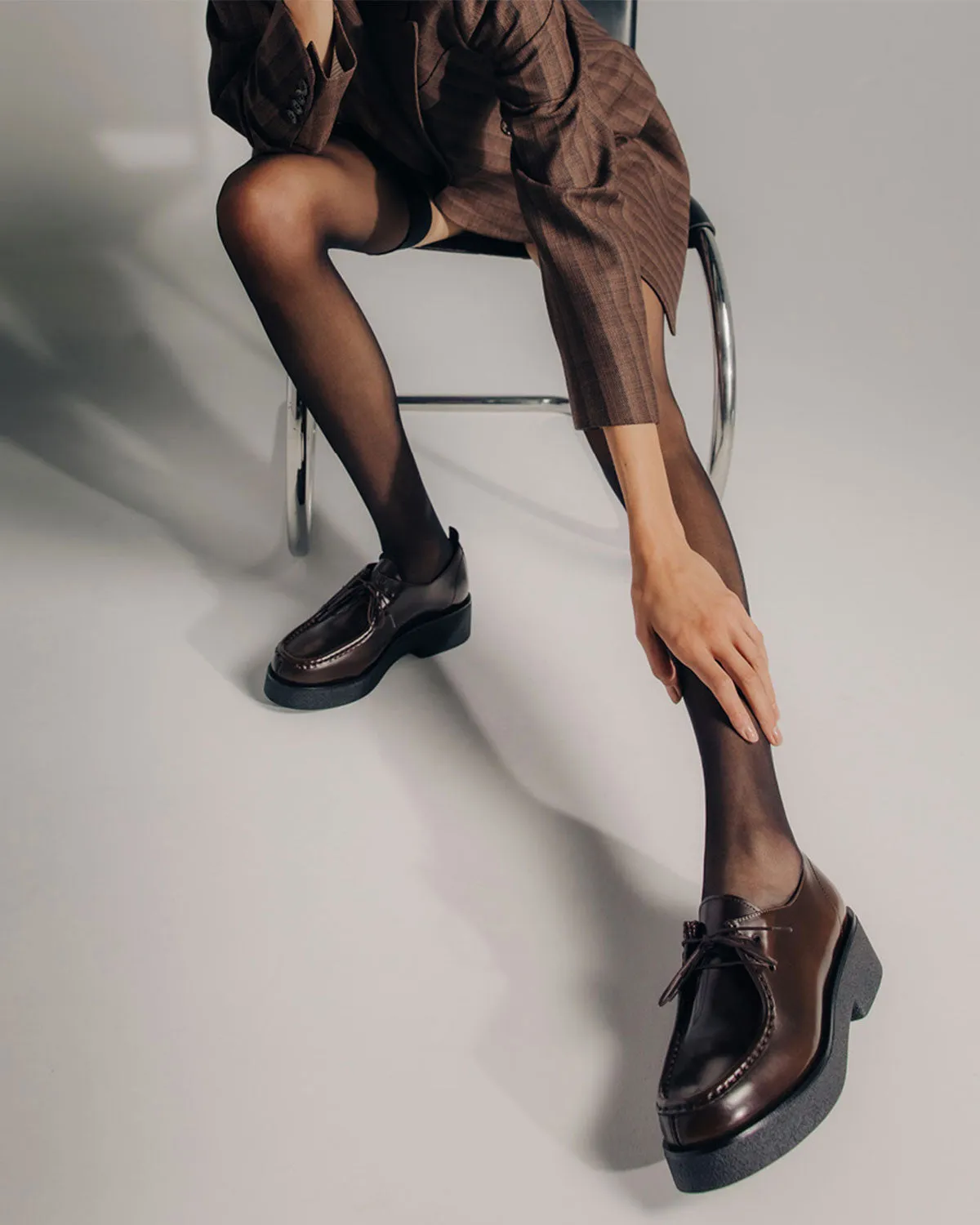 Siena in Glossed Walnut